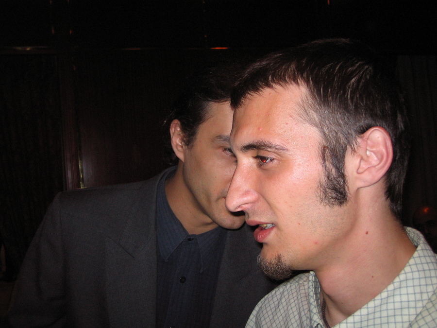 r2G0008.JPG